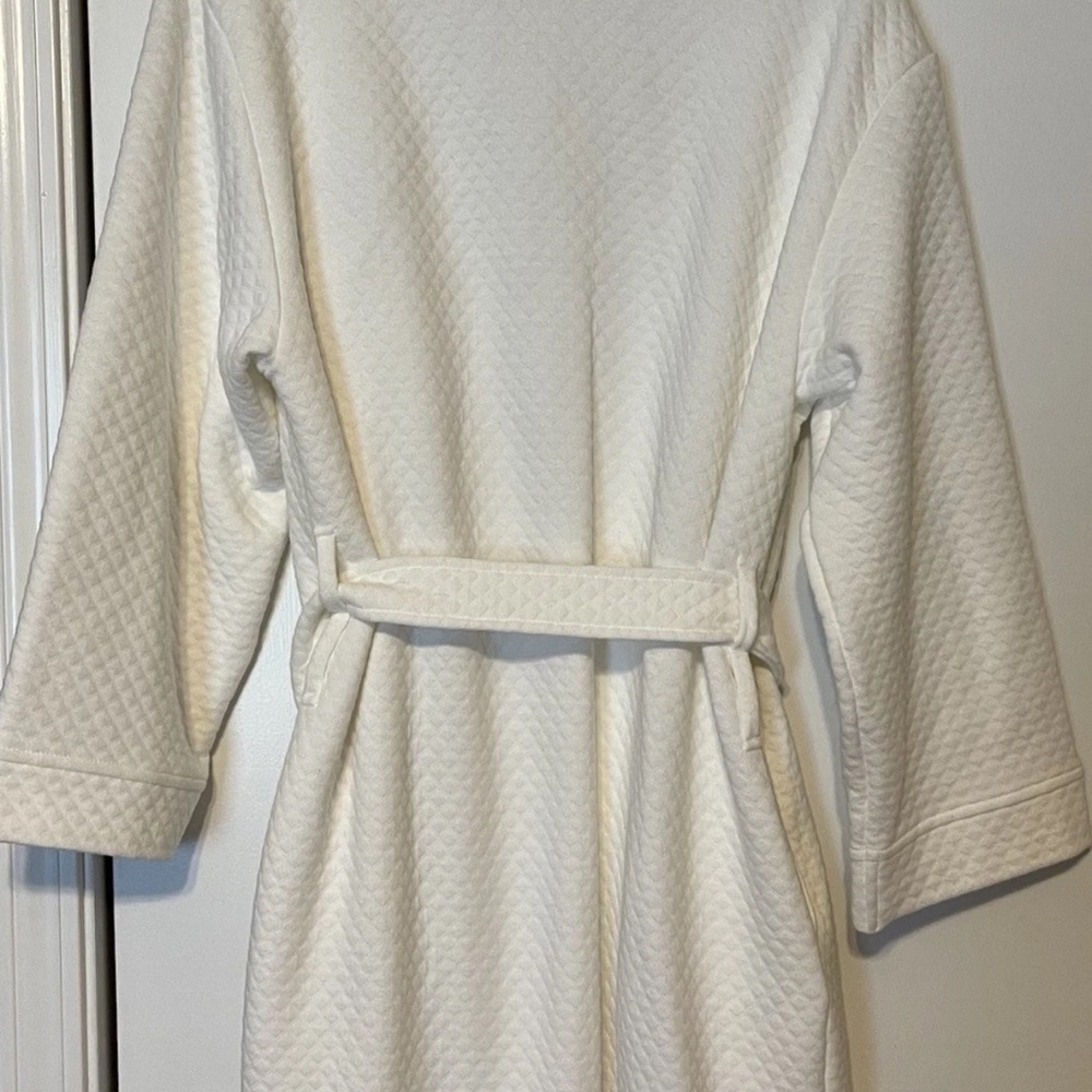 Pottery Barn White Waffle Knit Cotton Robe Monogrammed “K” Size M/L - Picture 5 of 7